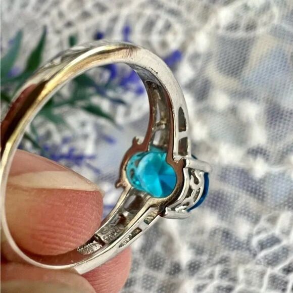 Oval Gem Cut Prong Set Sapphire Blue Crystal Cocktail Ring 6 - Picture 5 of 8